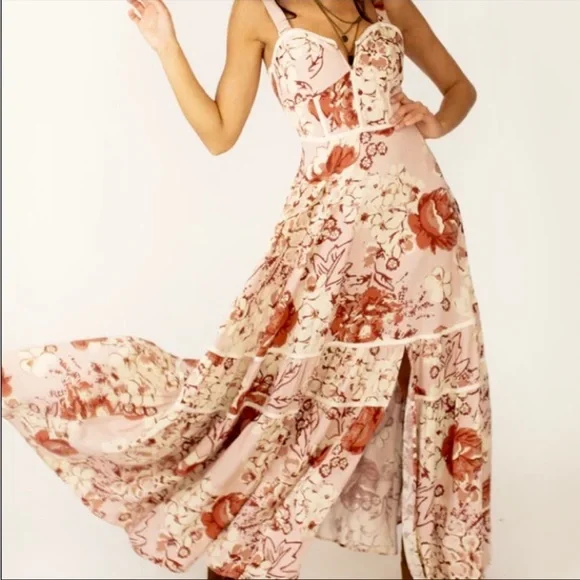 JOYFOLIE *Rare* Irena Dress in Nude Pink Floral, Size Medium - Picture 6 of 7